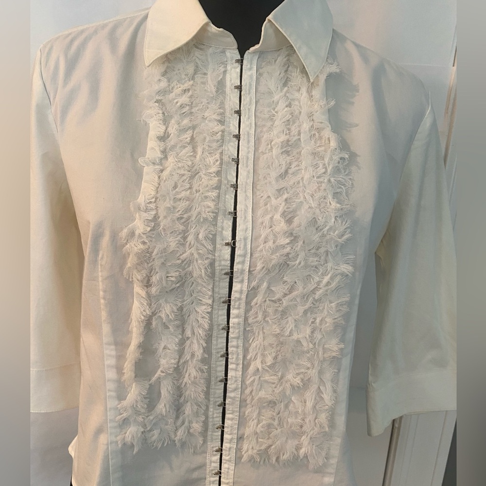 Cynthia Steffe white fitted Cotton ruffle tuxedo Shirt 3/4 sleeve LARGE